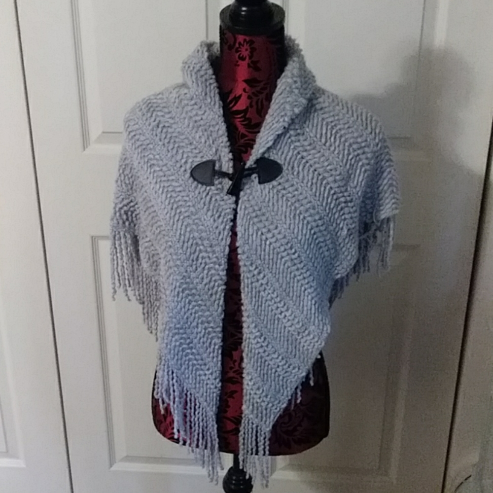 Mixit shoulder cape